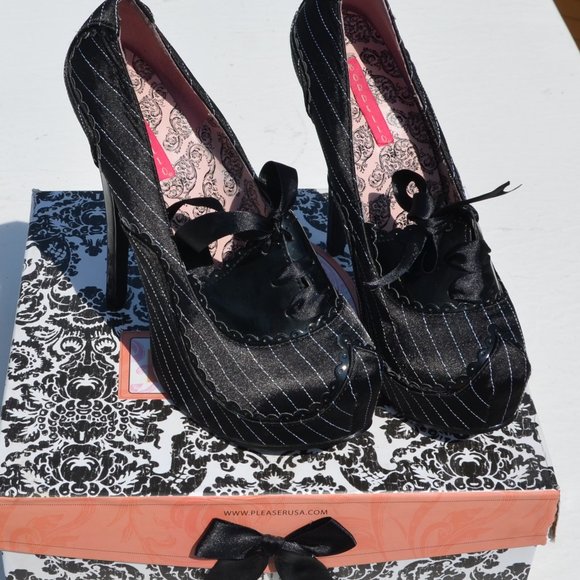 COPY - BORDELLO PINSTRIPE PUMPS - Picture 4 of 4